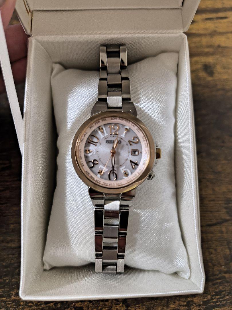 【SEIKO LUKIA SSQV004】チタン製ソーラー電波時計 腕時計