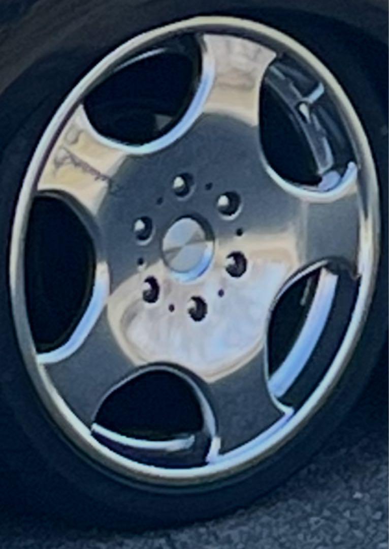 ハイエース　WALDホイールはポリッシュ加工　レア　　215/35R19