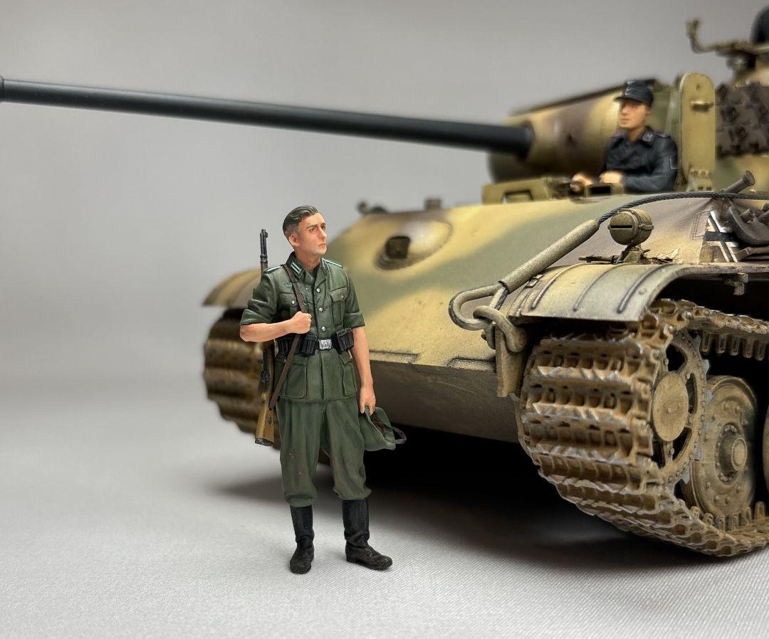 【完成品】ドラゴン 1/35 パンター G型 スチール転輪 フィギュア4体セット