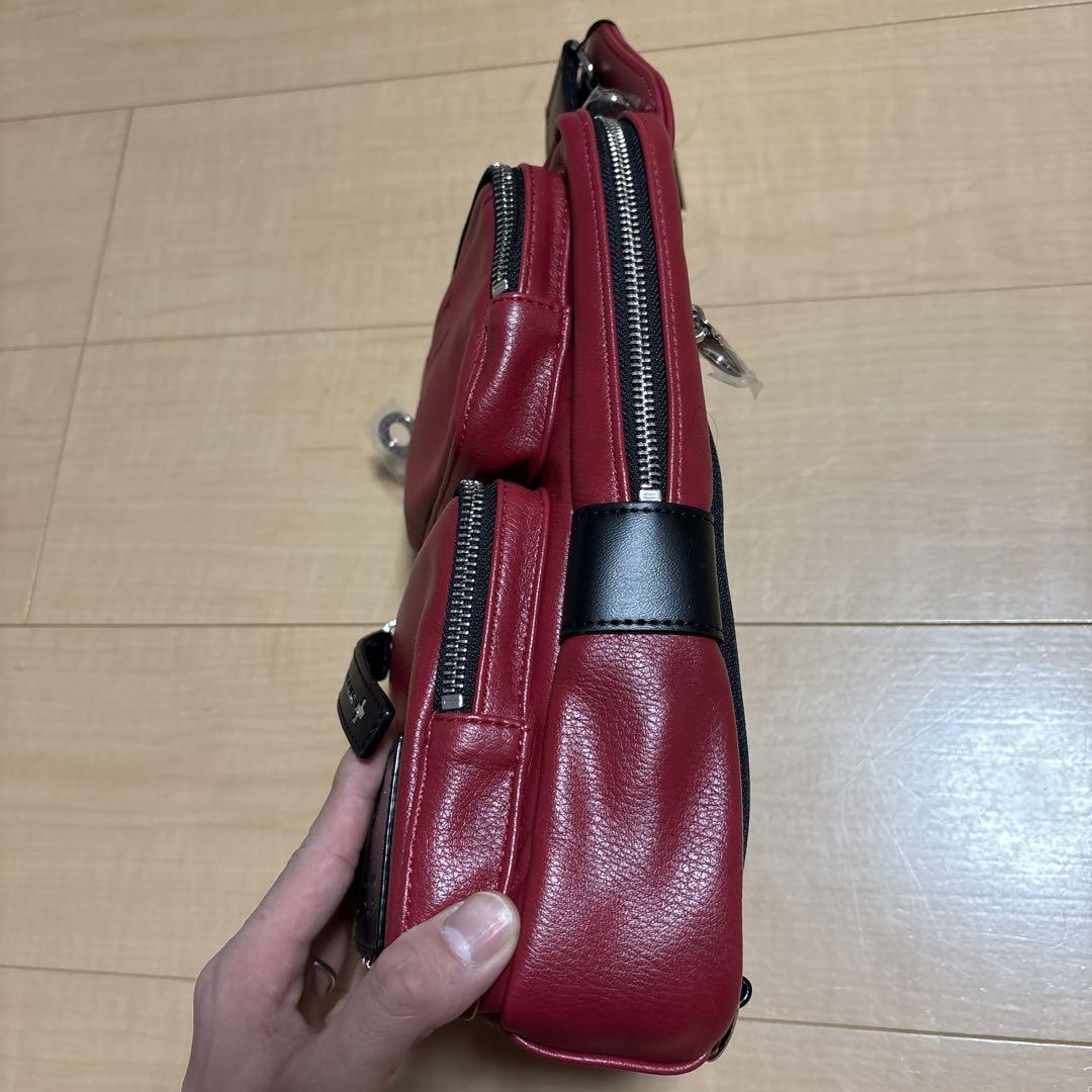 CASTELBAJAC バーガンディ ボディバッグ