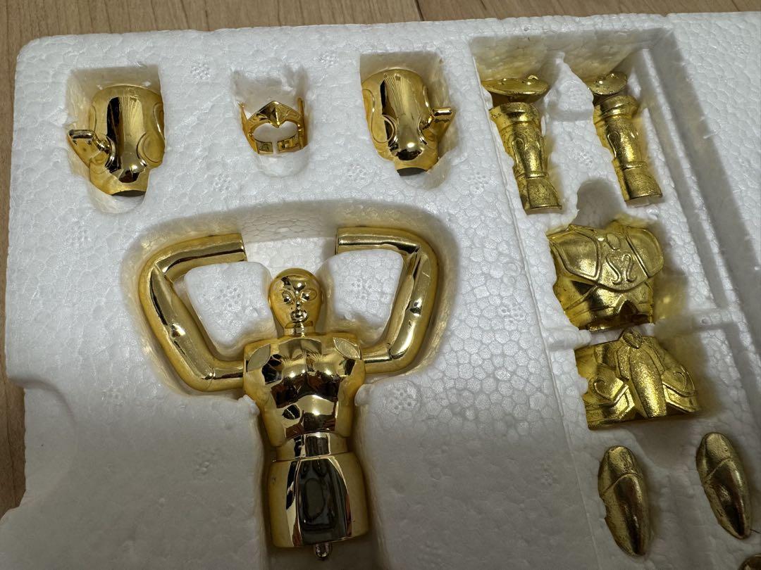 聖闘士星矢 フィギュア アクエリアスクロス