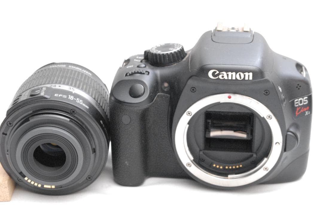 Canon EOS Kiss X4/EF-S 18-55mm IS (良品) Canon EOS Kiss X4/EF-S 18-55mm IS (良品)