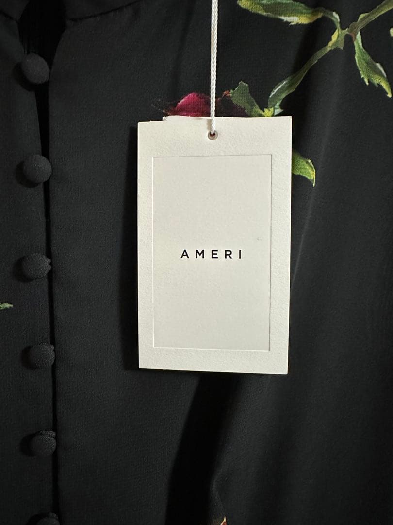 【新品】Ameri VINTAGE SOFIA PLEATS DRESS 【新品】Ameri VINTAGE SOFIA PLEATS DRESS