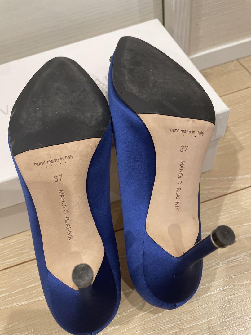 Manolo Blahnik 青色 ビジュー付きパンプス