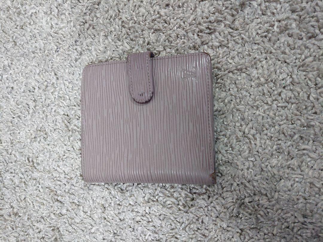 LOUIS VUITTON ルイヴィトン エピ ラベンダー 二つおり財布 4,600円