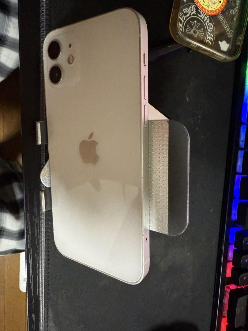 Apple iPhone 12 64G ホワイト