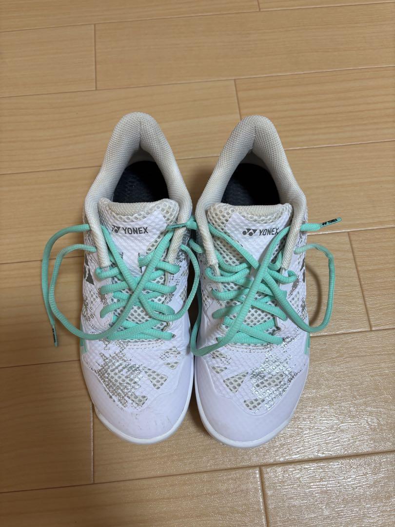 YONEX バドミントンシューズ ホワイト/ミント