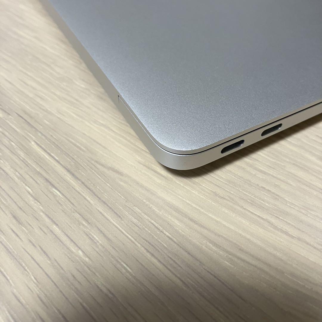 MacBook Air 13インチ　M1/2020/箱付