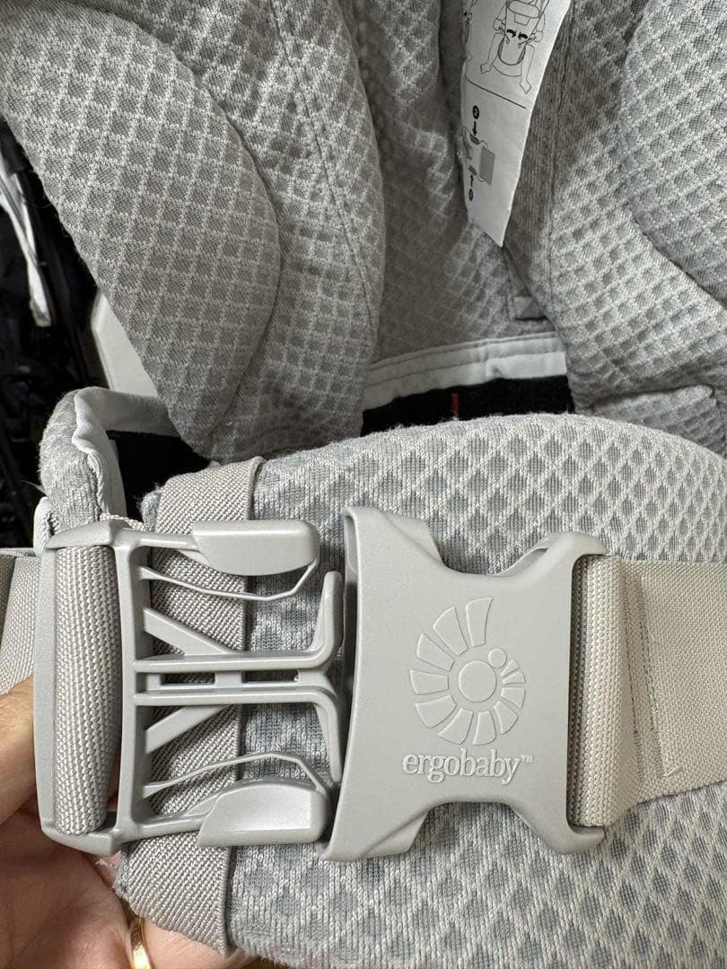 【未使用に近い‼️】エルゴベビー オムニブリーズOMNI Breeze 抱っこ紐 【未使用に近い‼️】エルゴベビー オムニブリーズOMNI Breeze 抱っこ紐