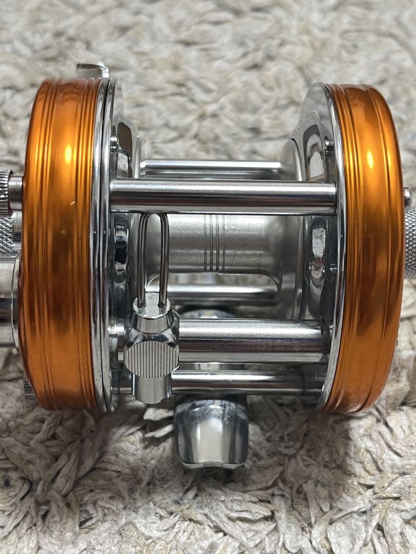 人気カラー　アンバサダー　5500c サンセットオレンジ　アブガルシア