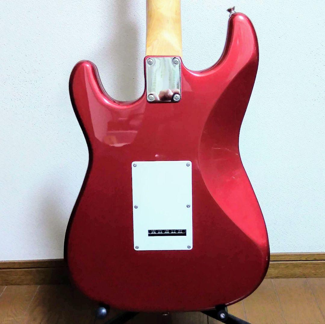 BUSKER’S　ストラトキャスタータイプ　エレキギター　弦は新品に交換済み！