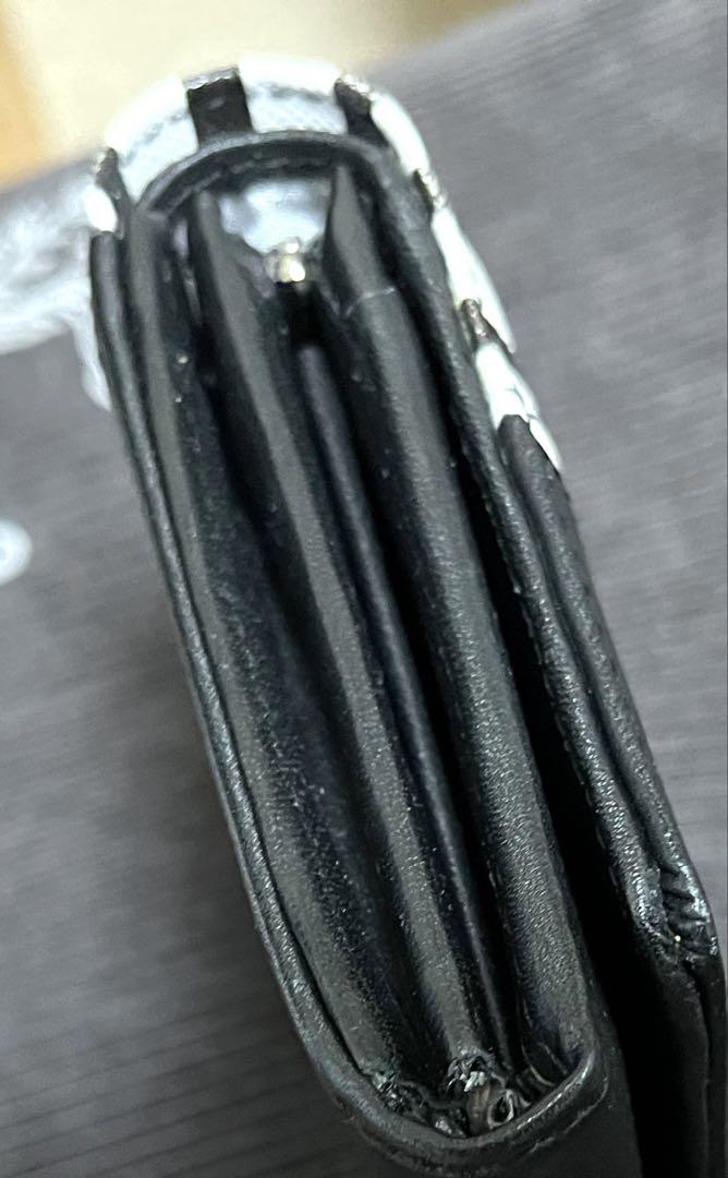 ジョジョの奇妙な冒険　黄金の風　リゾット　財布