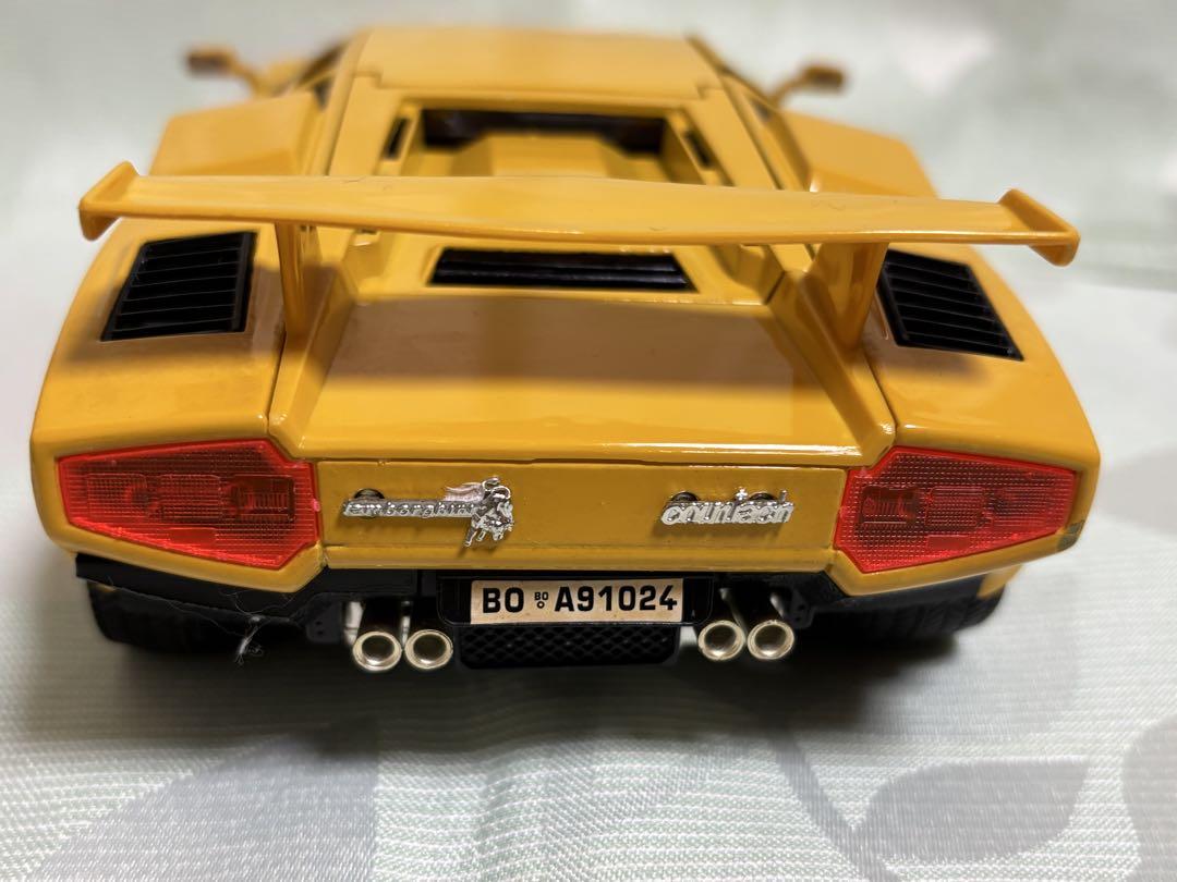 ランボルギーニ カウンタック 1/18 ランボルギーニ 1988