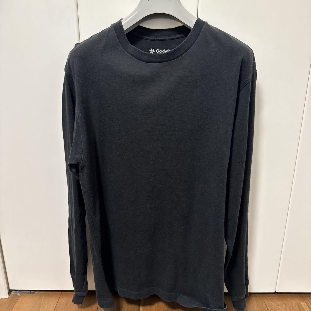 Goldwin 黒ロングTシャツ