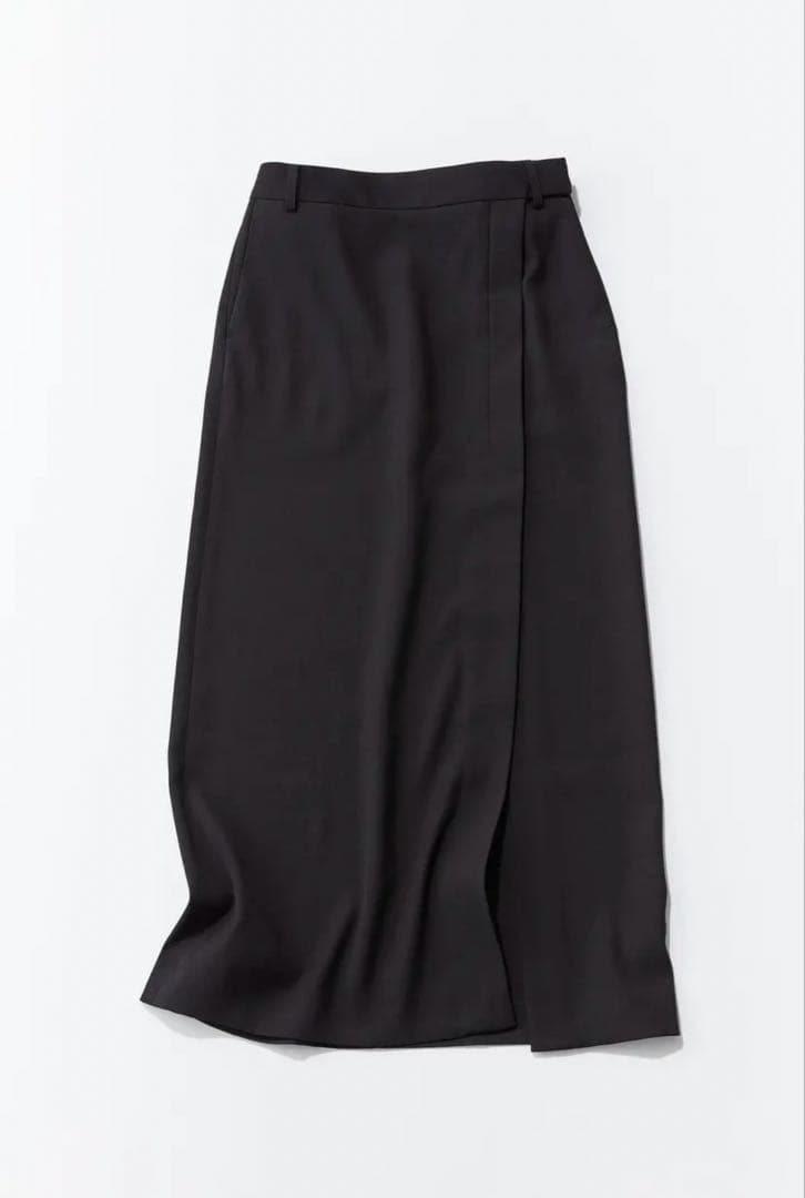 Meravel ミーラベル ブラック スリット ロングスカート 高橋志津奈 Meravel ミーラベル ブラック スリット ロングスカート 高橋志津奈