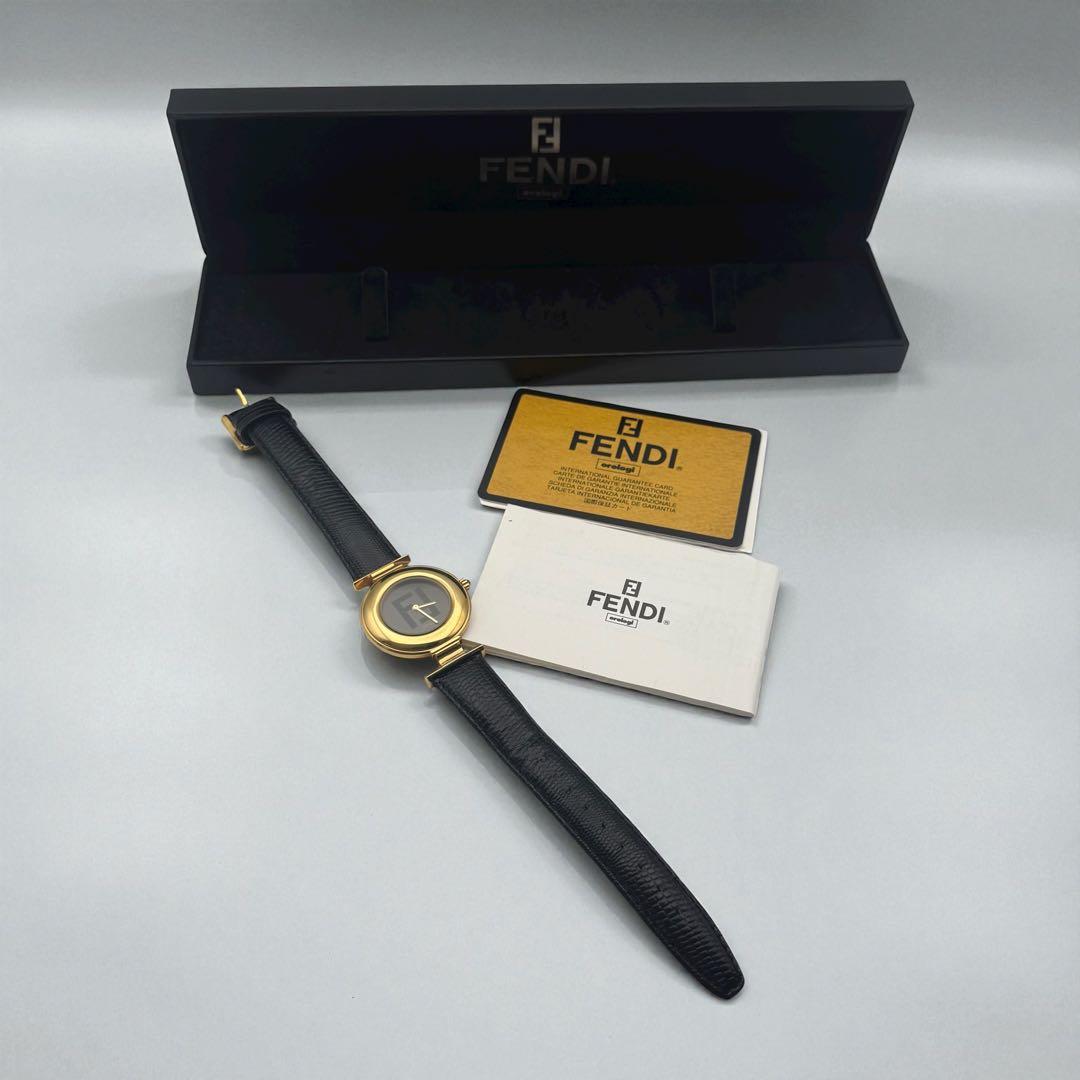 稼働 FENDI フェンディ 320Gクラシコ クォーツ 腕時計 ゴールド 黒 稼働 FENDI フェンディ 320Gクラシコ クォーツ 腕時計 ゴールド 黒