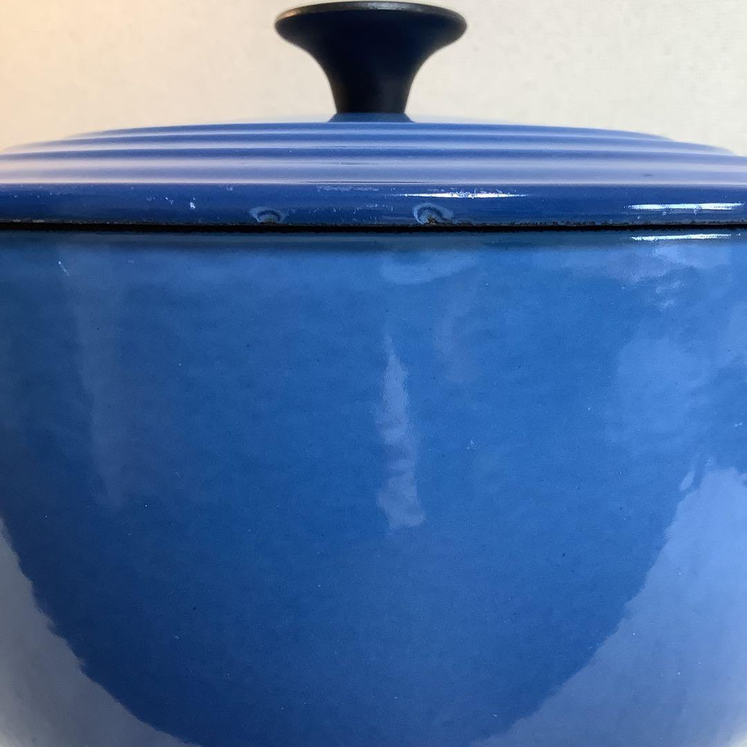 【美品】ルクルーゼ　ココットロンド　鍋22cm マルセイユブルー