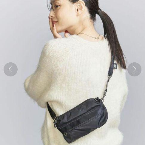未使用級✨️ナイキNIKE フューチュラ ラックスクロスボディ