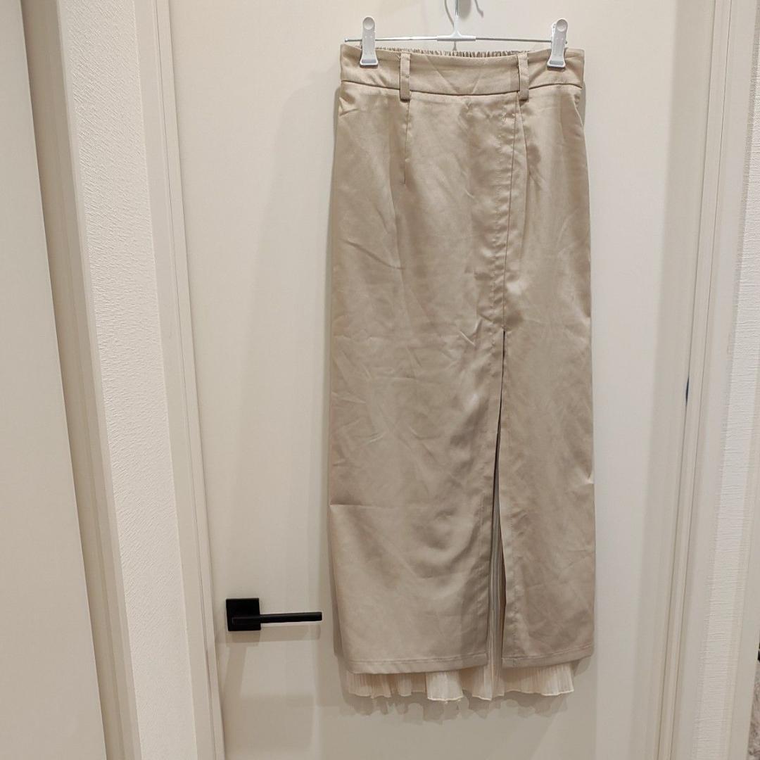 ベージュ タイトスカート スリット入り ひざ丈