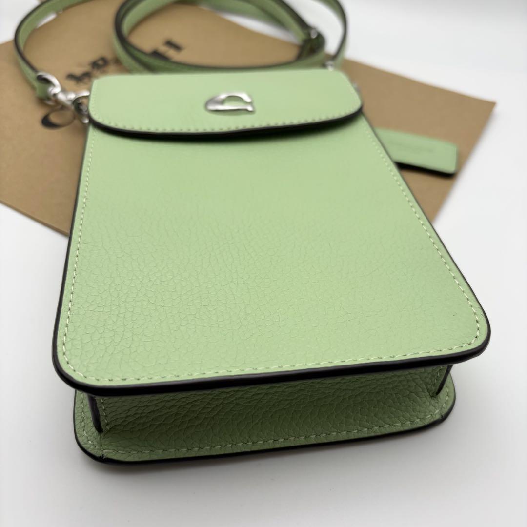 【COACH☆新品】フォーン クロスボディ！ペール ピスタチオ！スマホショルダー