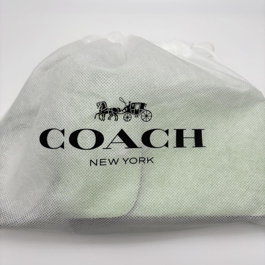 【COACH☆新品】フォーン クロスボディ！ペール ピスタチオ！スマホショルダー