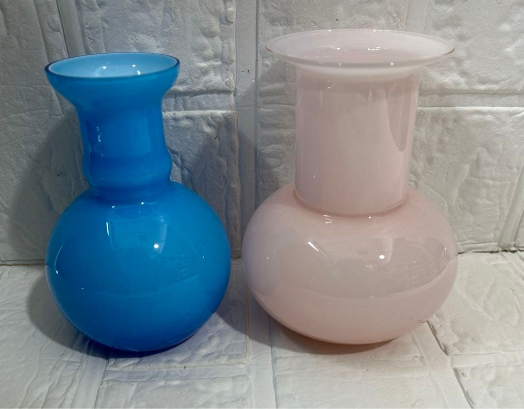 ヴィンテージ　小さめ　花瓶　花器　ガラス花瓶　2点セット　淡いピンク　水色