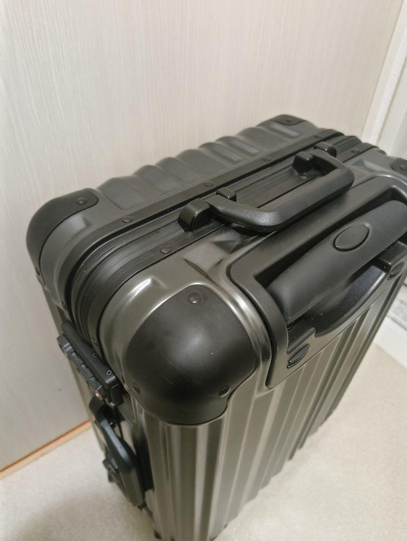 リカルド エルロン 37l 機内持ち込みサイズ