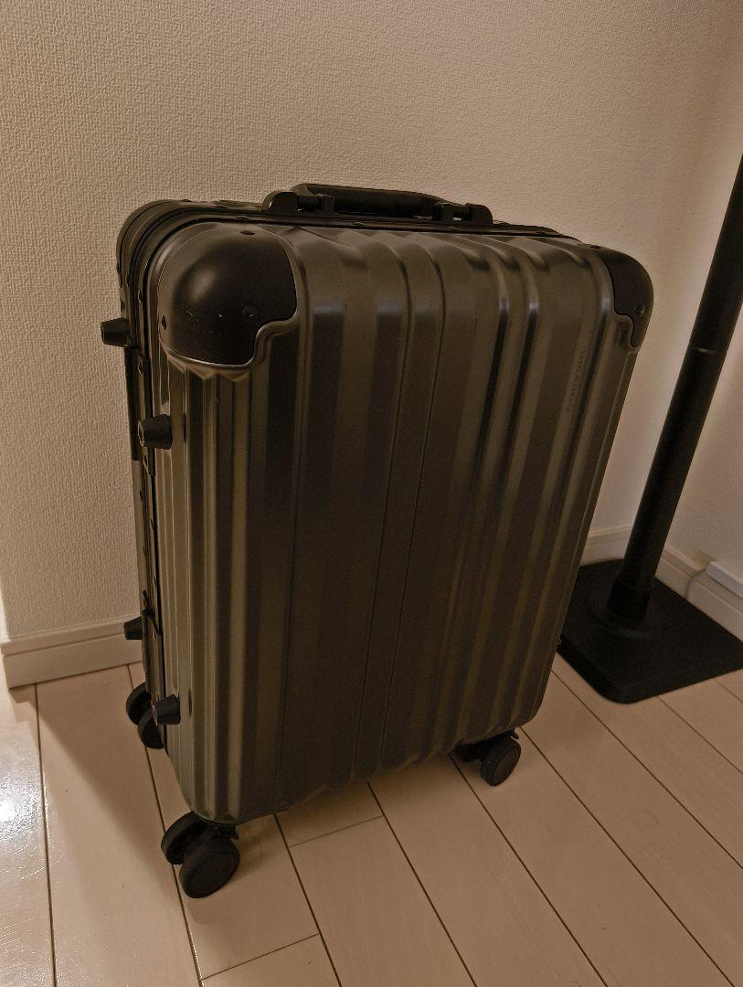 リカルド エルロン 37l 機内持ち込みサイズ