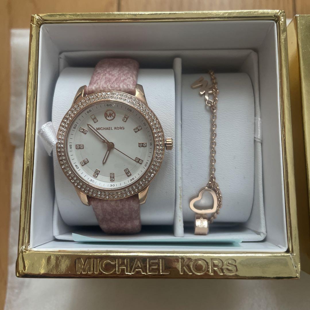 MICHAEL KORS