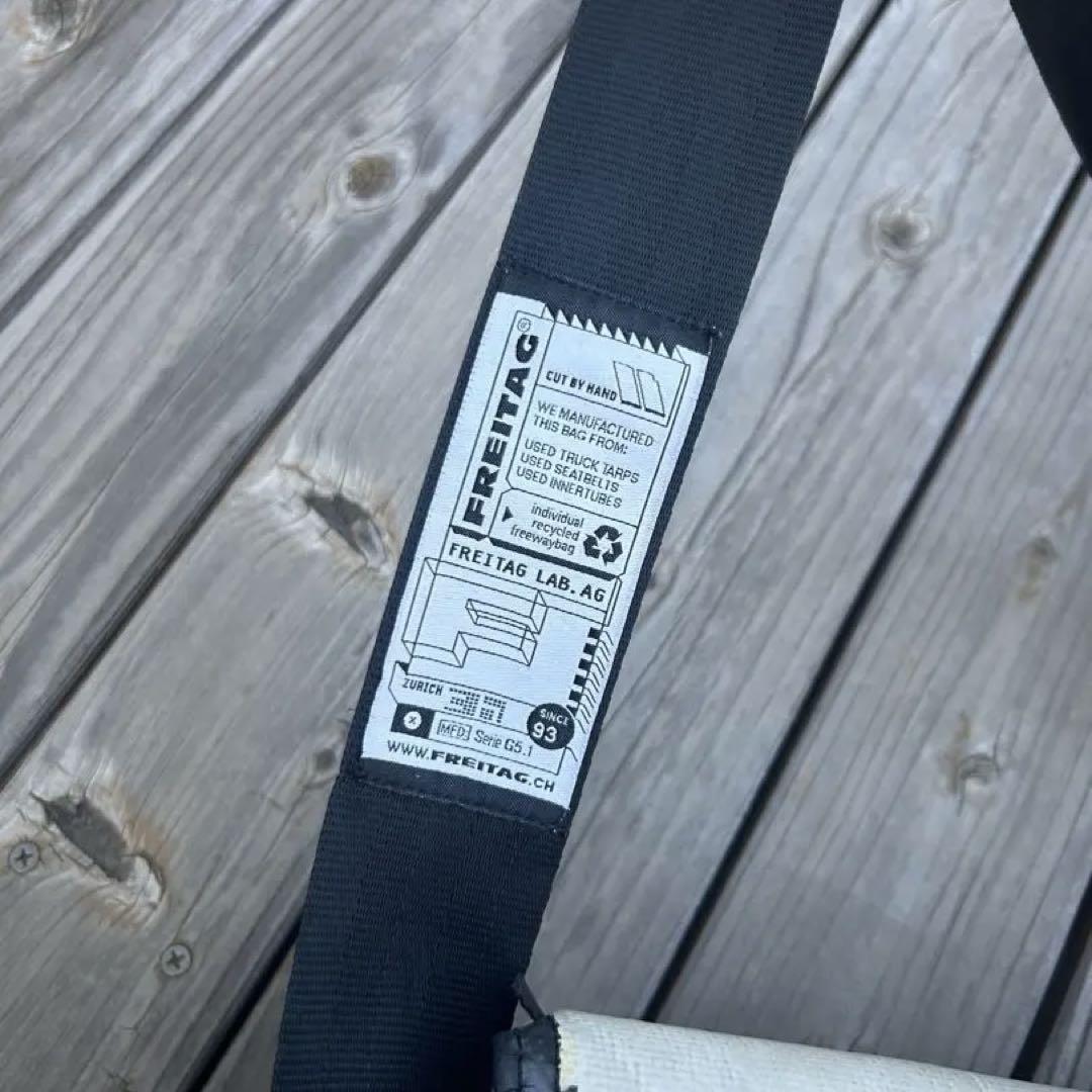 FREITAG ショルダーバッグ　1点物　メッセンジャー　大きめ　肩掛け