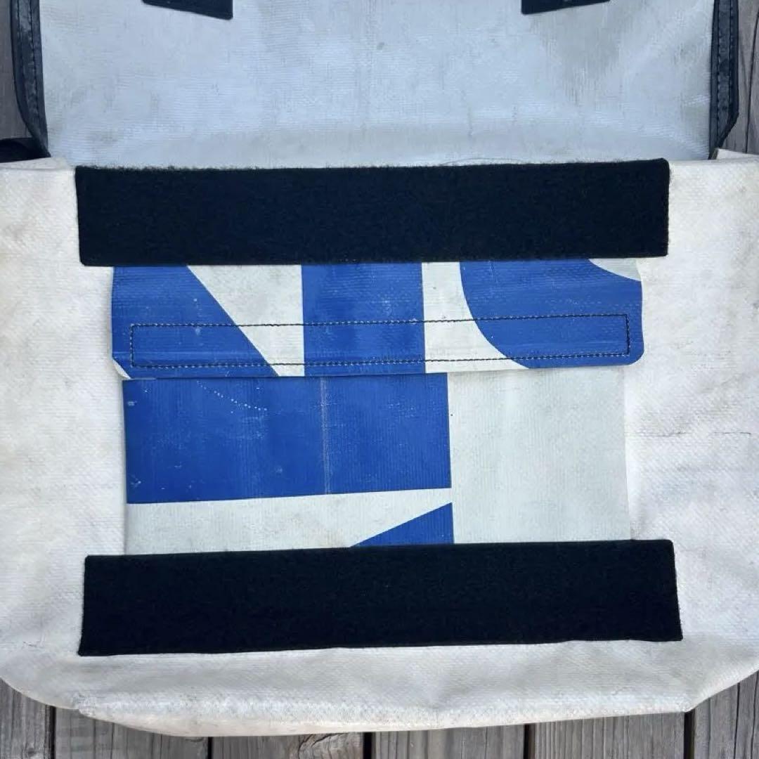 FREITAG ショルダーバッグ　1点物　メッセンジャー　大きめ　肩掛け