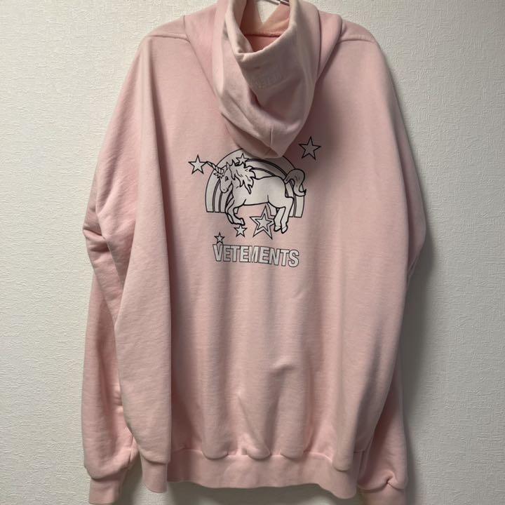 vetements ピンク ユニコーン