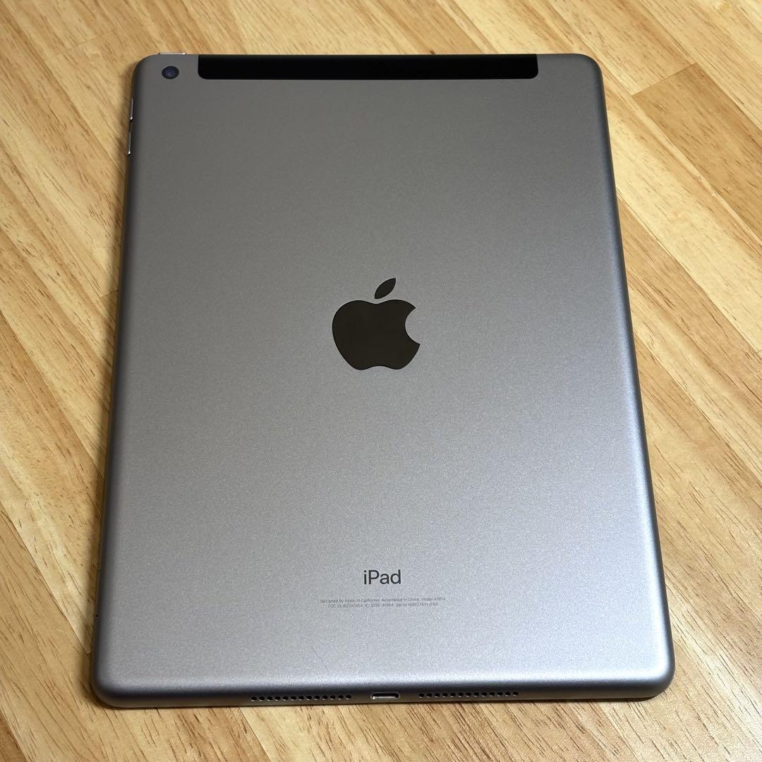 iPad6 第6世代 SIMフリー　32GB