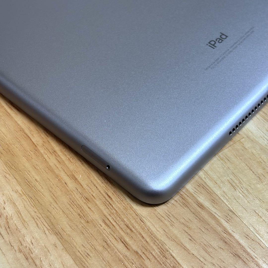 iPad6 第6世代 SIMフリー　32GB