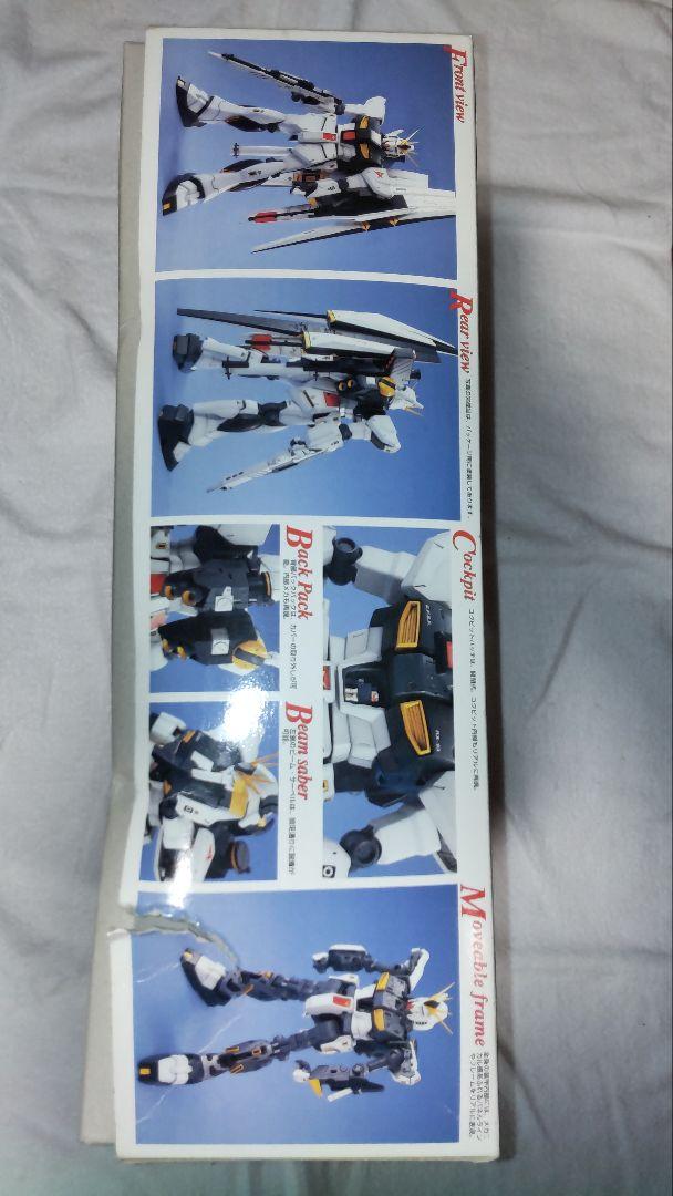 送料込み！バンダイMG1/100 νガンダム/機動戦士ガンダム逆襲のシャア
