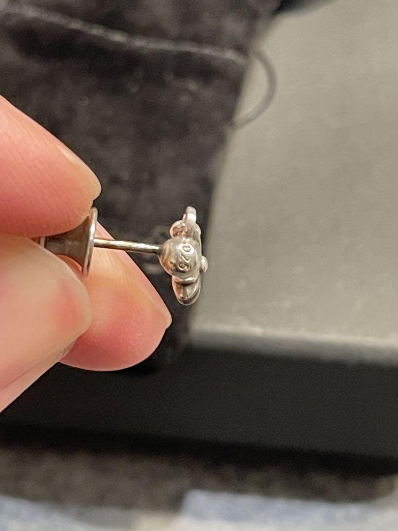確実正規品　クロムハーツ　タイニーE CHプラス　ドロップピアス