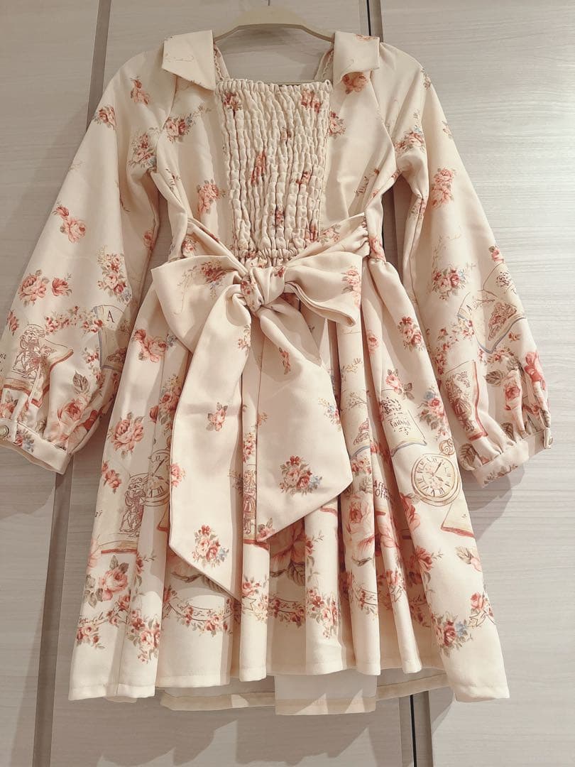 限定価格【LIZLISA】Book柄ワンピース 限定価格【LIZLISA】Book柄ワンピース