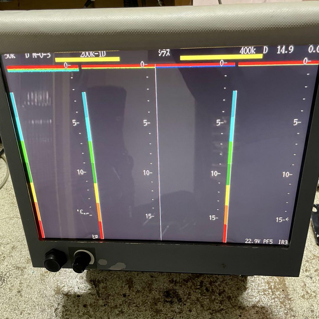 鈴木魚探 15型カラー液晶魚群探知機ES-8500