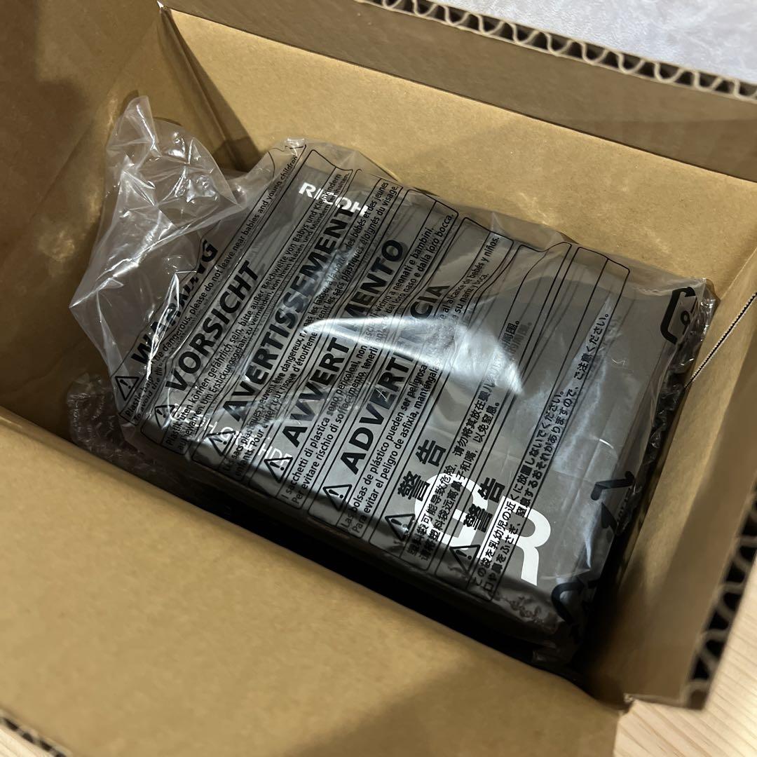 RICOH GRⅢ HDF（長期保証・おまけ多数） 新品未開封 RICOH GRⅢ HDF 3年長期保証 おまけ付き