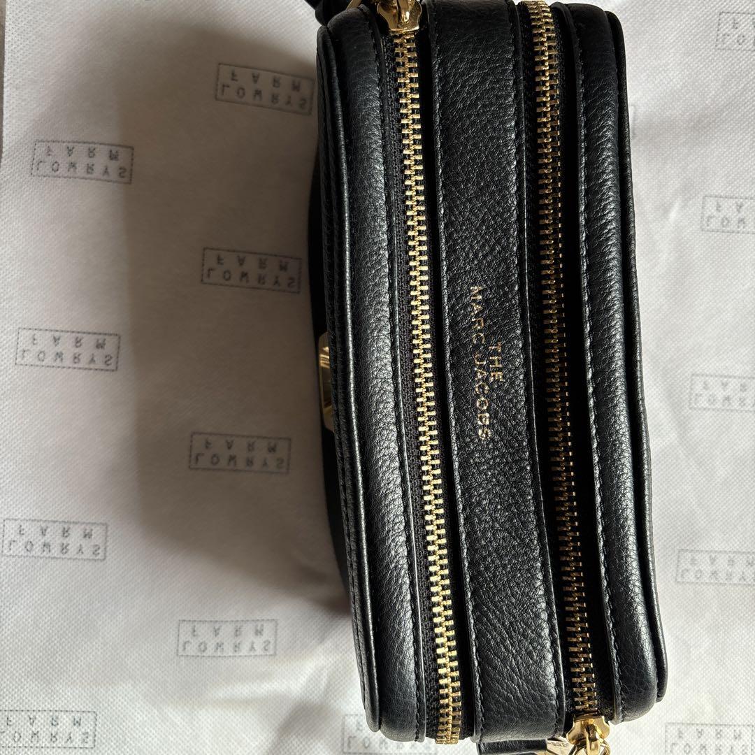 MARC JACOBS ブラック ショルダーバッグ