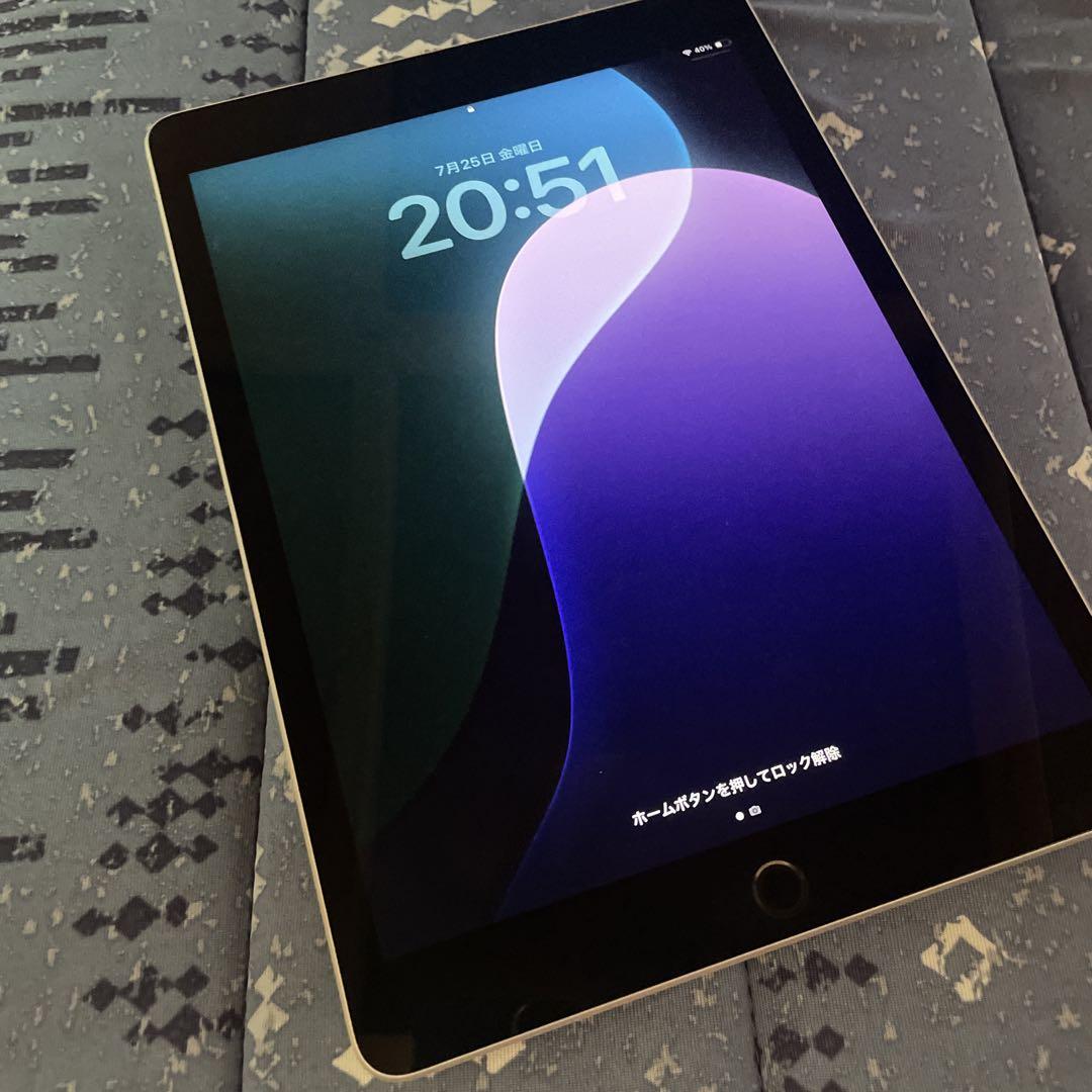 iPad (第9世代) Wi-Fi 64GB シルバー