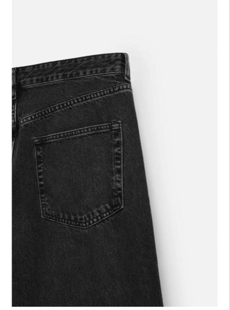 新品タグ付き⭐︎ZARA スーパーバギーフィットジーンズ 34（JP28） 新品タグ付き⭐︎ZARA スーパーバギーフィットジーンズ 34（JP28