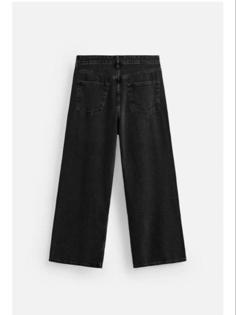 新品タグ付き⭐︎ZARA スーパーバギーフィットジーンズ 34（JP28） 新品タグ付き⭐︎ZARA スーパーバギーフィットジーンズ 34（JP28