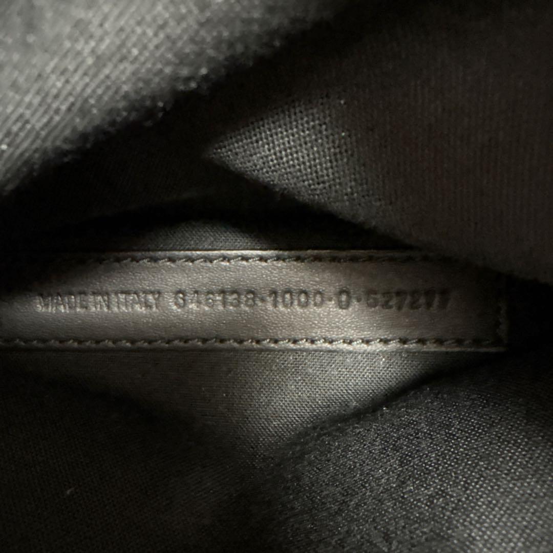 BALENCIAGA ブラックショルダーバッグ