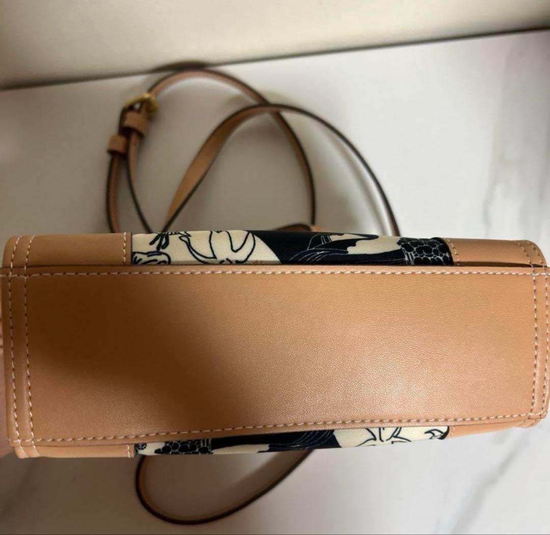 【美品】トリーバーチ　エラ プリント ミニ トートバッグ