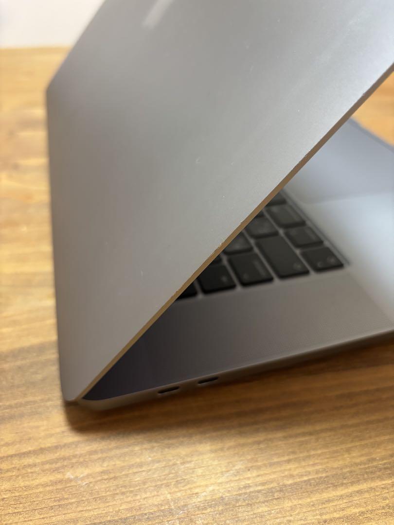 グレー16インチintel corei9