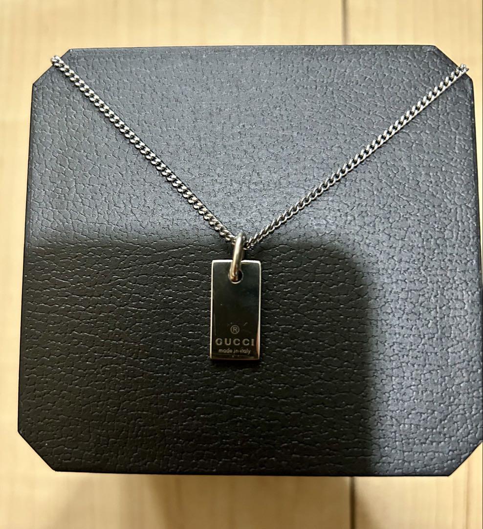 GUCCI プレート（チェーンは無ブランドです！）グッチ