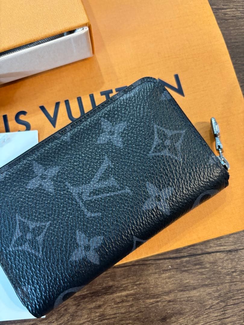 ルイヴィトン ジッピーコインパース ヴェルティカル エクリプス