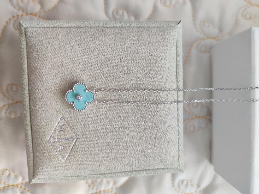 ヴァンクリーフ&アーペル 2022年クリスマス限定 ネックレス