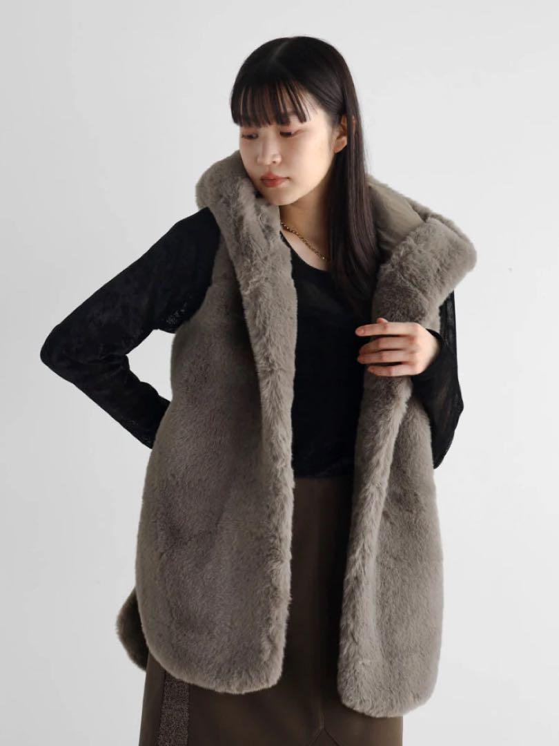 良品　RADIATE ファー、ムートン切替フーデッドベスト　ヤマダヤ